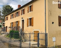 Toàn bộ căn nhà/căn hộ Gite De La Croix Mandet (Vensat, Pháp)