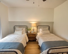 Cijela kuća/apartman Southern Travel - Charming 3 Bedroom - Sleeps 6 - Moultrie Ga (Moultrie, Sjedinjene Američke Države)