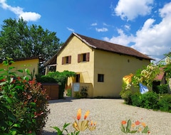 Tüm Ev/Apart Daire Lodging And Stay In The Bugey, Along The Viarhôna Greenway (Les Avenières, Fransa)