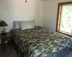 Entire House / Apartment Lakeshore Cabin Beautifully Remodeled, Great Fishing, Skiing, And Ice Fishing (Long Prairie, USA)