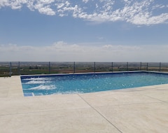 Cijela kuća/apartman Exclusive Chalet Near Seville Andalusia With Pool Up To 14 People (Lora del Río, Španjolska)