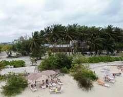 Hotelli The Crown Beach (Dhiffushi, Malediivit)