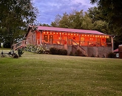 Casa/apartamento entero River House Log Cabin Nestled Near The Red River (Cross Plains, EE. UU.)
