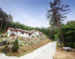 Khách sạn Gosung Soft Wind B&B House (Goseong, Hàn Quốc)