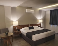 Khách sạn Estanza Hotel & Suites (Morelia, Mexico)