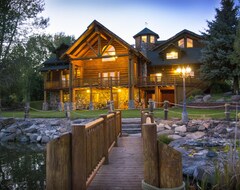 Toàn bộ căn nhà/căn hộ Stunning And Spacious Labelle Lake Retreat (Rigby, Hoa Kỳ)