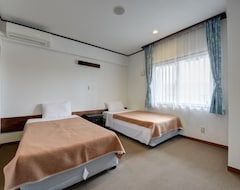 Khách sạn Beach Resort Morimar (Kadena, Nhật Bản)