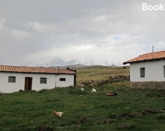 Entire House / Apartment Homestay Ausangate (Ocongate, Peru)
