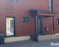 Casa/apartamento entero Free Parking, Tranquil And Cute Studio In A Detached House (Helsinki, Finlandia)