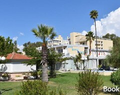 Khách sạn Hotel Theoxenia (Mesologi, Hy Lạp)
