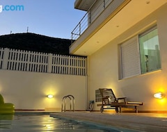 Hele huset/lejligheden Villa With Pool And Jacuzzi. (Daskaleio_Kerateas, Grækenland)