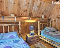 Cijela kuća/apartman Treehouse Rustic Madison Cabin With Game Room, Deck (Conway, Sjedinjene Američke Države)