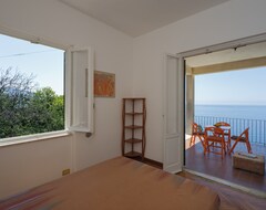 Toàn bộ căn nhà/căn hộ Sori - Italian Riviera: Attic With Panoramic Sea View And Pool (Sori, Ý)