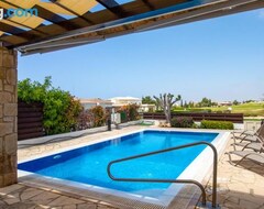 Toàn bộ căn nhà/căn hộ Golf Villa In Aphrodite Hills Hg07 (Koúklia, Síp)