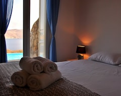 Casa/apartamento entero Amazing 5-bedroom Villa With Private Pool, Pool Bar & View To Infinite Blue (Ciudad de Mykonos, Grecia)