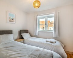 Toàn bộ căn nhà/căn hộ 2 Bedroom Accommodation In Gimingham (Immingham, Vương quốc Anh)