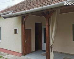 Cijela kuća/apartman Kucko Vendeghaz Guesthouse (Sárospatak, Mađarska)