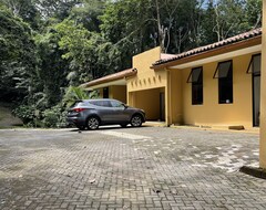 Toàn bộ căn nhà/căn hộ Private 5 Bedroom Home With Pool! (Tacares, Costa Rica)