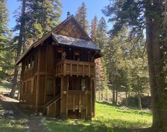 Cijela kuća/apartman Cozy Historic Bear Valley Cabin (Bear Valley, Sjedinjene Američke Države)