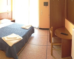 Khách sạn Hotel Suisse (Sestri Levante, Ý)