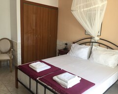 Hotel Villa Askamnia and Suites (Nikiti, Greece)