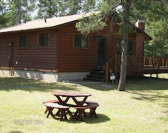 Entire House / Apartment Quiet, Secluded Year Round Cabin Near Castle Rock Lake (New Lisbon, USA)