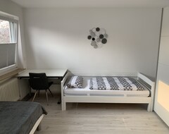 Toàn bộ căn nhà/căn hộ Large, Bright & Newly Furnished Apartment With 120 Sqm (Mutlangen, Đức)