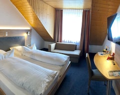 Khách sạn Hotel Hirt (Deißlingen, Đức)