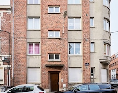 Casa/apartamento entero Quiet One-bedroom Flat Close To The Metro (Lille, Francia)