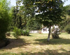 Toàn bộ căn nhà/căn hộ Rustic House With Swimming Pool In The Heart Of The Landes Countryside (Gourbera, Pháp)