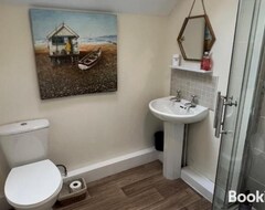Cijela kuća/apartman Luxury Homely Open-plan Barn With Log Burner & Games Room (Wrexham, Ujedinjeno Kraljevstvo)