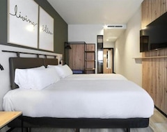Hotel Bed4u Santander (Santander, Spain)