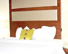 Khách sạn PG Waterfront Hotel & Suites (Punta Gorda, Hoa Kỳ)