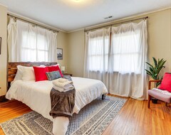 Koko talo/asunto 7 Bedrooms 5 Mins To Downtown New Spacious Home (Lincoln, Amerikan Yhdysvallat)