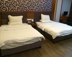 Hotel Laiyin Business (Dongyuan, China)