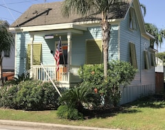 Casa/apartamento entero Cottage On 14th. Cozy Historic Cottage (Galveston, EE. UU.)