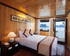 Hotelli Garden Bay Cruise (Hong Gai, Vietnam)