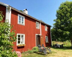 Toàn bộ căn nhà/căn hộ Nice Holiday Home With 100 Meters To Lake Åsnen (Åryd, Thụy Điển)