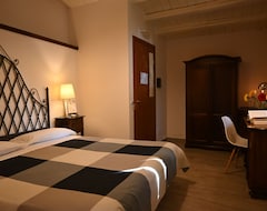 Hotel Agriturismo Vecchia Masseria Charme&Relax (Caltagirone, Italia)