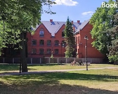 Tüm Ev/Apart Daire Uiutnyi Loft Sredi Starykh Parkov (Riga, Letonya)
