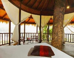 Khách sạn Rainforest Resort (Athirappally, Ấn Độ)