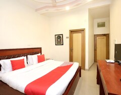 OYO Hotel Le Bon Ton (Ludhiana, Indija)