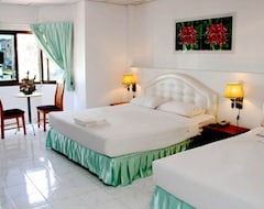 Hotelli Welcome Inn Hotel @ Karon Beach. 3 Bed Room From Only 1200 Baht (Karon Beach, Thaimaa)