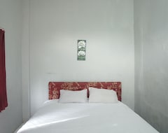 Hotelli Oyo 92659 Wisma Deli Syariah (Makassar, Indonesia)
