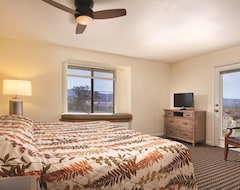 Khách sạn Family-friendly Condo W/ Private Balcony, Fireplace, Full Kitchen & Resort Pool (Angels Camp, Hoa Kỳ)
