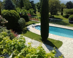 Toàn bộ căn nhà/căn hộ Beautiful Stone House With Splendid Views Over The Valley, Pets Welcome (Cruis, Pháp)
