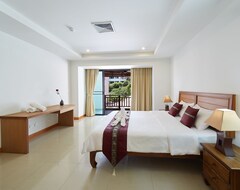 Hotel Surin Sabai Condominium (Surin Beach, Tailandia)