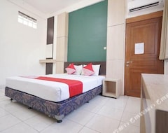Hotel OYO 1699 Verona Residence (Bandung, Indonesia)