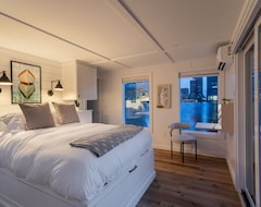 Cijela kuća/apartman Luxe Houseboat With 360 Waterfront Views (Baltimore, Sjedinjene Američke Države)