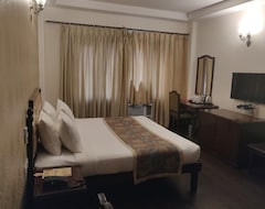 Hotel OYO 16565 Karnal Haveli (Karnal, India)